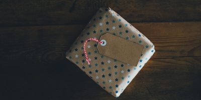 第一导航智能分类界面截图，左侧为主类标签，右侧展示二级分区网站卡片，配色清爽有序